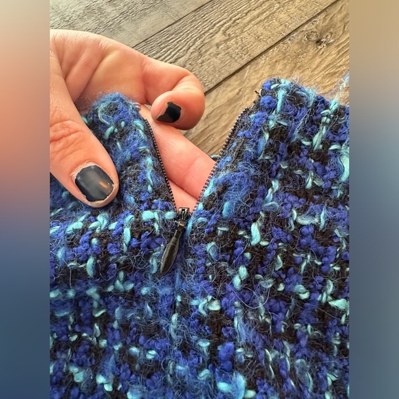 🛍️$5 SALE - J Crew Wool Blend Mini Skirt, size 8. - Picture 4 of 7